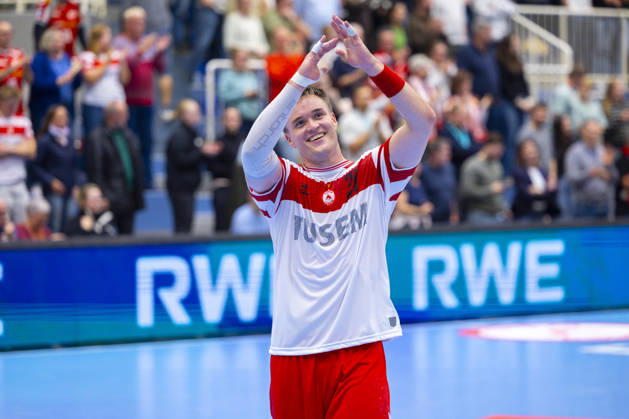 19.10.2026, 8. Spieltag der 2. Handball-Bundesliga, TuSEM Essen - TV Emsdetten. Max Neuhaus (TuSEM Essen) bejubelt den Sieg. Essen Am Hallo NRW Deutschland xRHR-FOTO DEx Copyright: DennisxEwert RHR-FOTOx RHR-FOTO DE