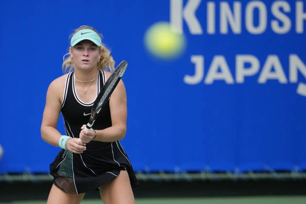WTA, Tennis Damen Kinoshita Group Japan Open - Day 2 Emerson Jones of Australia competes in her round of 32 singles match against Ann Li of the United States at the 2026 Kinoshita Group Japan Open Women s tennis tournament at the Utsubo Tennis Center in Osaka, Japan, on October 20, 2026. Osaka Japan  Copyright: xOwenxHammondx originalFilename:hammond-2026kino261020_np38w.jpg