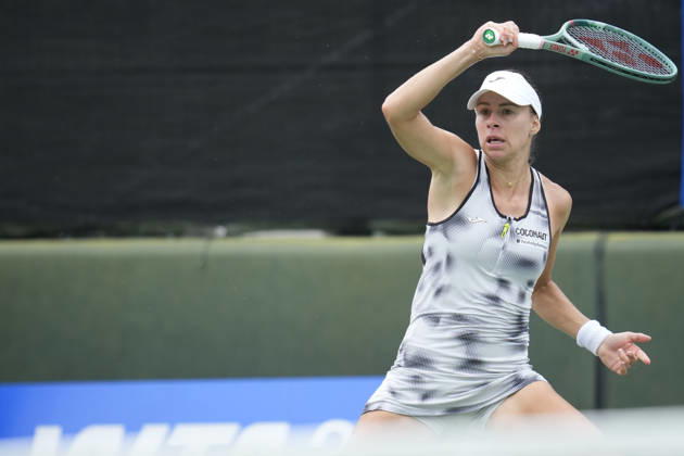 WTA, Tennis Damen Kinoshita Group Japan Open - Day 2 Magda Linette of Poland plays in action during her round of 32 singles match against Claire Liu of the United States at the 2026 Kinoshita Group Japan Open Women s tennis tournament at Utsubo Tennis Center in Osaka, Japan, on October 20, 2026. Osaka Japan  Copyright: xOwenxHammondx originalFilename:hammond-2026kino261020_npAqc.jpg