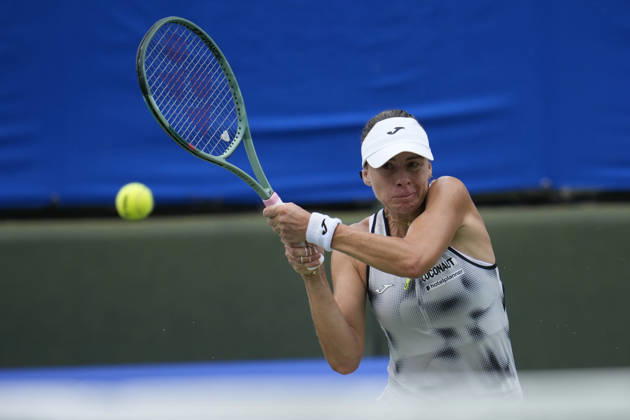 WTA, Tennis Damen Kinoshita Group Japan Open - Day 2 Magda Linette of Poland plays in action during her round of 32 singles match against Claire Liu of the United States at the 2026 Kinoshita Group Japan Open Women s tennis tournament at Utsubo Tennis Center in Osaka, Japan, on October 20, 2026. Osaka Japan  Copyright: xOwenxHammondx originalFilename:hammond-2026kino261020_npNTz.jpg