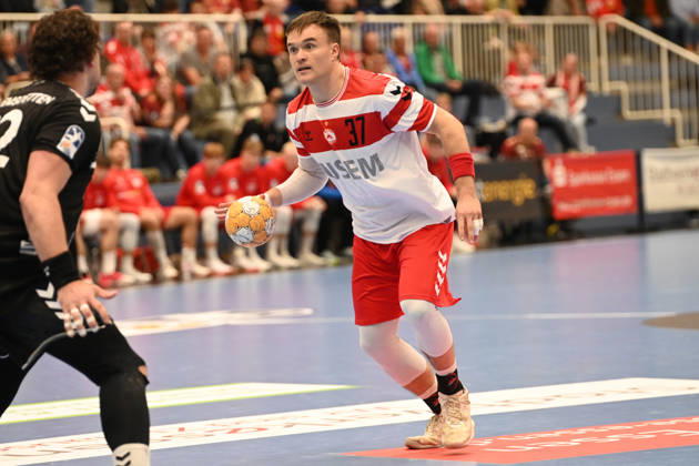 Max Neuhaus TuSEM Essen - TV Emsdetten 19.10.2026 Max Neuhaus (TuSEM Essen), 2. Handball Bundesliga TuSEM Essen - TV Emsdetten am 19. Oktober 2026 in der Sporthalle am Hallo, Essen. Endstand: 32:25 vor 2.132 Zuschauer.