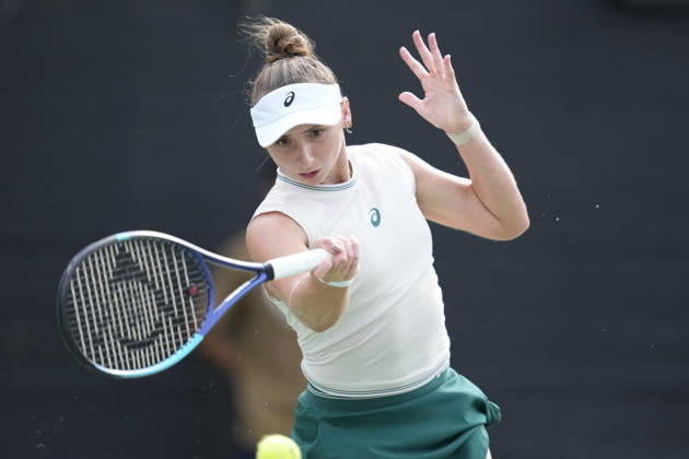 WTA, Tennis Damen Kinoshita Group Japan Open - Day 2 Mary Stoiana of the United States competes in her round of 32 singles match against Oleksandra Oliynykova of Ukraine at the 2026 Kinoshita Group Japan Open Women s tennis tournament at Utsubo Tennis Center in Osaka, Japan, on October 20, 2026. Osaka Japan Copyright: xOwenxHammondx originalFilename:hammond-2026kino261020_npDpl