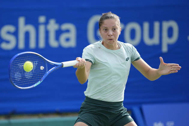 WTA, Tennis Damen Kinoshita Group Japan Open - Day 2 Antonia Ruzic of Croatia plays against Paula Badosa of Spain during their round of 32 singles match at the 2026 Kinoshita Group Japan Open Women s tennis tournament at Utsubo Tennis Center in Osaka, Japan, on October 20, 2026. Osaka Japan Copyright: xOwenxHammondx originalFilename:hammond-2026kino261020_npHlk