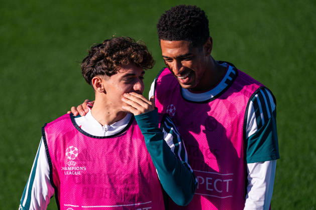 IPA89945057 - MADRID, SPAIN - OCTOBER 20: Jude Bellingham (right) and Thiago Pitarch (left) of Real Madrid CF during training the day before Matchday 3 of the 2026 27 UEFA Champions League group stage at Ciudad Real Madrid on October 20, 2026, in Madrid, Spain. During the Real Madrid press conference, PK, Pressekonferenz following the UEFA Champions League soccer match in Madrid, Spain, on October 20, 2026  Copyright: xTomasxGarrido IPAxSportx xx IPA89945057 IPA89945057