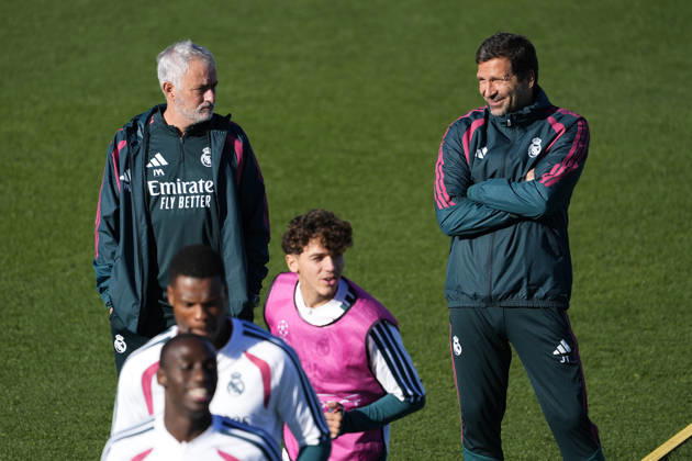 REAL MADRID CF v RB LEIPZIG. CHAMPIONS LEAGUE 2026 2027. ROUND 3. Real Madrid CF s coach Jose Mourinho (l) with his assistant Joao Tralhao during training session prior to the Champions League round 3 match against RB Leipzig. October 20 2026. (ALTERPHOTOS Acero) MadridSpain  Copyright: xAcerox