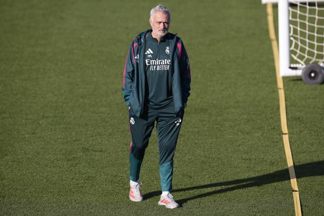 October 20, 2026, Madrid, Spain: Coach Jose Mourinho (Real Madrid CF) looks on during a training session on the eve of the UEFA Champions League 2026 2027 match between Real Madrid CF and RB Leipzig..Real Madrid CF is holding its final training session ahead of its third UEFA Champions League game. Madrid Spain - ZUMAs197 20261020_aaa_s197_018 Copyright: xFedericoxTitonex