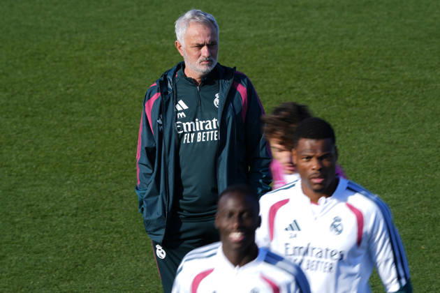 Real Madrid CF s coach Jose Mourinho during training session prior to the Champions League round 3 match against RB Leipzig. October 20 2026. (20261020120)