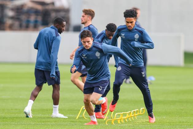 Club s Hugo Vetlesen and Club s Felix Lemarechal are pictured in action during a training session of Belgian soccer team Club Brugge KV, Tuesday 20 October 2026 in Knokke-Heist. Club is preparing for the third game in the UEFA Champions League league phase against French team Racing Club de Lens tomorrow. BRUNOxFAHY  x190374156x