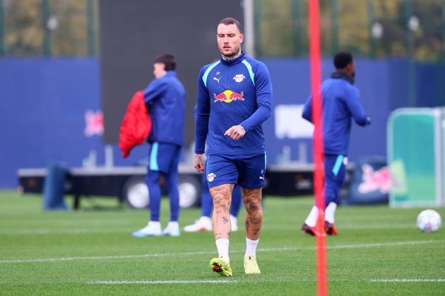 RB Leipzig - Training Champions League Leipzig, 20.10.2026, RB Akademie, UEFA Champions League , RB Leipzig - Abschlusstraining am Vortag von Real Madrid v. RBLeipzig , Im Bild: David Raum (22, RB Leipzig) ,
