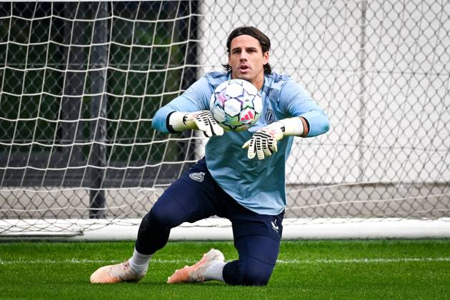 Club Brugge v RC Lens - UEFA Champions League preparations Club Brugge s Yann Sommer pictured during a training session of football team Club Brugge KV, on Tuesday 20 October 2026 at the team s basecamp in Westkapelle (Knokke-Heist), Belgium, as preparation for the the UEFA Champions League game against RC Lens. (Photo News Elias Rom) Knokke-Heist Belgium  Copyright: xPhotonewsx xEliasxRomx