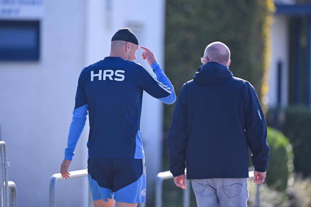20.10.2026, Fussball, Saison 2026 2027, Bundesliga, Training des FC Schalke 04, Edin DÅ¾eko Dzeko (FC Schalke 04) xRHR-FOTO YYx Copyright: KROEGER RHR-FOTOx RHR-FOTO YY