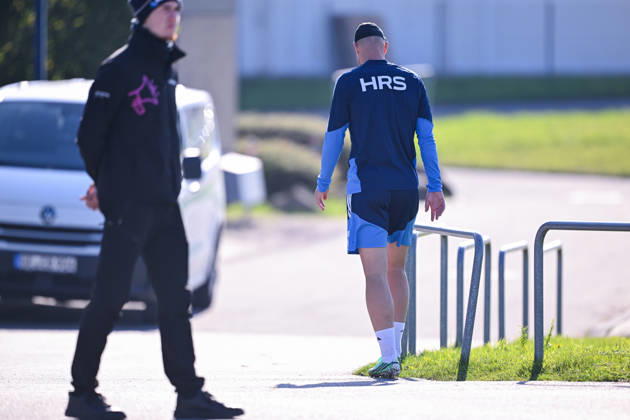 20.10.2026, Fussball, Saison 2026 2027, Bundesliga, Training des FC Schalke 04, Edin DÅ¾eko Dzeko (FC Schalke 04) xRHR-FOTO YYx Copyright: KROEGER RHR-FOTOx RHR-FOTO YY