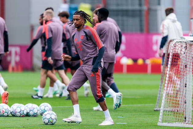 MUNICH, GERMANY - OCTOBER 20: Michael Olise (FC Bayern Muenchen, 17) controls the ball during the training session before the UEFA Champions League match between FC Bayern Muenchen vs. Arsenal FC at Trainingsgelaende an der Saebener Str on October 20, 2026 in Munich, Germany. Bavaria Germany Copyright: xSteffiexWunderlx