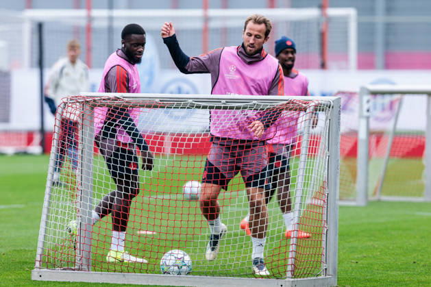 MUNICH, GERMANY - OCTOBER 20: Harry Kane (FC Bayern Muenchen, 9) controls a ball during the training session before the UEFA Champions League match between FC Bayern Muenchen vs. Arsenal FC at Trainingsgelaende an der Saebener Str on October 20, 2026 in Munich, Germany. Bavaria Germany Copyright: xSteffiexWunderlx
