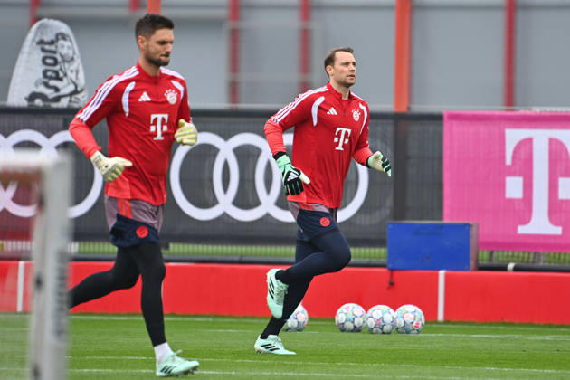 Manuel NEUER (Torwart Bayern Muenchen), vorne:Sven ULREICH,Torwart (Bayern Muenchen). Fussball Champions League,Saison 2026 27, Ligaphase ABSCHLUSSTRAINING am 20.10.2026 FC Bayern Muenchen - FC Arsenal