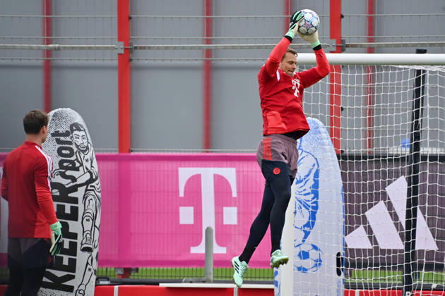 Manuel NEUER (Torwart Bayern Muenchen), Aktion,Einzelaktion,Einzelbild, Freisteller,Ganzkoerperaufnahme,ganze Figur. Fussball Champions League,Saison 2026 27, Ligaphase ABSCHLUSSTRAINING am 20.10.2026 FC Bayern Muenchen - FC Arsenal