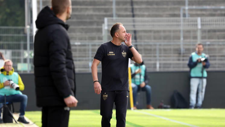 20.10.26 U19 VfB Stuttgart - U19 Atletico Madrid Deutschland, Stuttgart, 20.10.2026, Fussball, UEFA Youth League, Saison 2026 2027, U19 VfB Stuttgart - U19 Atletico Madrid: Tobias Rathgeb (Trainer U19 VfB Stuttgart).