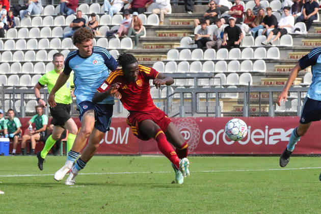 IPA89951954 - October 20, 2026 UEFA Youth League Spring Season: AS Roma vs. SK Slovan Bratislava. Pictured: Camara scores a goal (Photo by Gino Mancini)  Copyright: xGinoxMancini IPAxSportx xx IPA89951954 IPA89951954