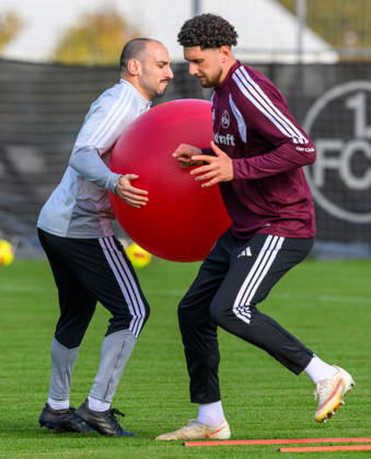20.10.2026 - Fussball - 2. Fussball - Bundesliga - Saison 2026 2027 - 1. FC Nürnberg Nuernberg FCN ( Club ) - Training - Sportfoto Zink - xwoxzix - Gerald Stürzenhofecker Stuerzenhofecker (Athletik- und Reha-Trainer 1. FC Nürnberg FCN )Khalid Abu El Haija (44, 1. FC Nürnberg FCN )