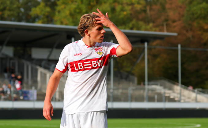 20.10.2026, Stuttgart, Fußball U19 Champions League, Saison 2026 2027, U19 YouthLeague VfB Stuttgart vs. Atletico Madrid, Felix Neunhöffer (VfB)