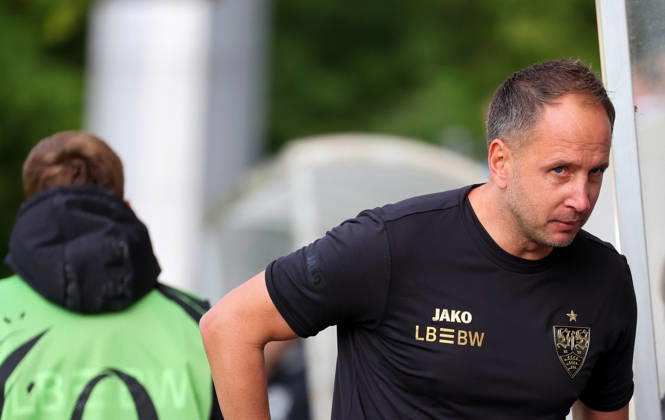20.10.2026, Stuttgart, Fußball U19 Champions League, Saison 2026 2027, U19 YouthLeague VfB Stuttgart vs. Atletico Madrid, VfB Trainer Tobias Rathgeb
