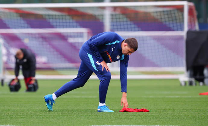 RB Leipzig - Training Champions League Leipzig, 20.10.2026, RB Akademie, UEFA Champions League , RB Leipzig - Abschlusstraining am Vortag von Real Madrid v. RBLeipzig , Im Bild: Maxime Esteve ( 3, RB Leipzig) ,