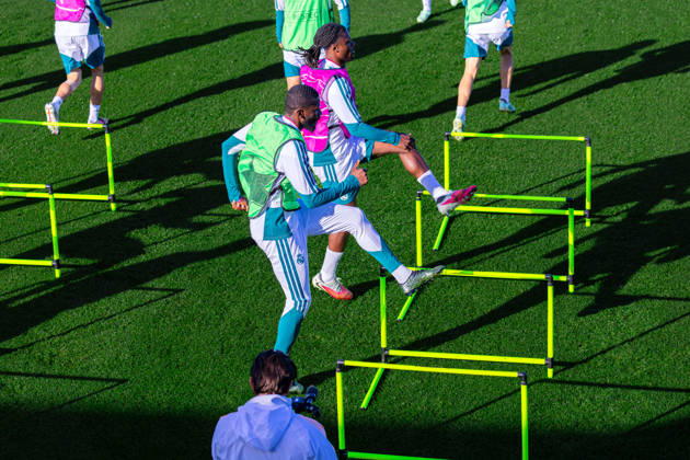 Fussball : Abschlusstraining, Real Madrid, 20.10.2026, Ciudad Real Madrid (Madrid) : Mannschaft beim Aufwärmen Copyright: xMichellexLukax