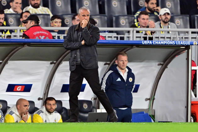 Fenerbahce v Slavia Prag - UEFA Champions League ISTANBUL, TURKIYE - OCTOBER 20: Head coach Ismail Kartal of Fenerbahce is seen during the UEFA Champions League Week 3 match between Fenerbahce and Slavia Prag at Chobani Stadium, on October 20, 2026 in Istanbul, Turkiye. Serhat Cagdas Anadolu Istanbul Turkey. Editorial use only. Please get in touch for any other usage.  Copyright: x2026xAnadoluxSerhatxCagdasx