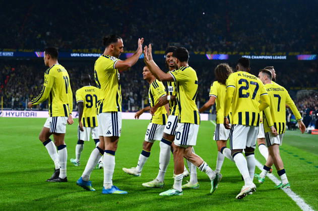 Fenerbahce v Slavia Praha - UEFA Champions League ISTANBUL, TURKIYE - OCTOBER 20: Oguz Aydin (70) of Fenerbahce celebrates with his teammates after scoring a goal during the UEFA Champions League Week 3 match between Fenerbahce and Slavia Praha at Chobani Stadium, on October 20, 2026 in Istanbul, Turkiye. Arif Hudaverdi Yaman Anadolu Istanbul Turkey. Editorial use only. Please get in touch for any other usage.  Copyright: x2026xAnadoluxArifxHudaverdixYamanx