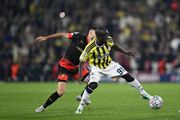 Fenerbahce v Slavia Praha - UEFA Champions League ISTANBUL, TURKIYE - OCTOBER 20: N Golu Kante (91) of Fenerbahce in action against Wiktor Nowak of Slavia Praha during the UEFA Champions League Week 3 match between Fenerbahce and Slavia Prag at Chobani Stadium, on October 20, 2026 in Istanbul, Turkiye. Oguz Yeter Anadolu Istanbul Turkey. Editorial use only. Please get in touch for any other usage.  Copyright: x2026xAnadoluxOguzxYeterx