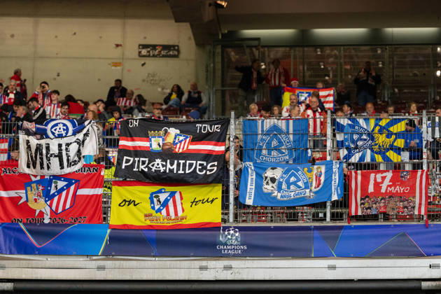 20.10.2026, xjyhynx, Fussball UEFA Champions League, VfB Stuttgart - Atletico Madrid, v.l. Atletico Madrid Fans Banner Stuttgart