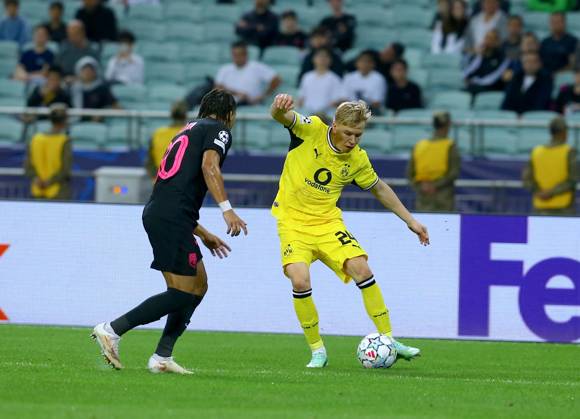 Sabah FC v Borussia Dortmund - UEFA Champions League BAKU, AZERBAIJAN - OCTOBER 20: Akim Zedadka of Sabah FC in action against Daniel Svensson of Borussia Dortmund during UEFA Champions League week 3 football match between Sabah FC and Borussia Dortmund at Baku Olympic Stadium in Baku, Azerbaijan on October 20, 2026. Resul Rehimov Anadolu Baku Azerbaijan. Editorial use only. Please get in touch for any other usage.  Copyright: x2026xAnadoluxResulxRehimovx