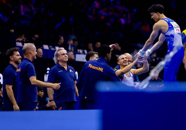 ROTTERDAM - The Dutch gymnasts during the men s team final at the World Gymnastics Championships in Rotterdam Ahoy. IRIS VAN DEN BROEK ANP xVIxANPxSportx xxANPxIVx 573088909 originalFilename: 573088909.jpg