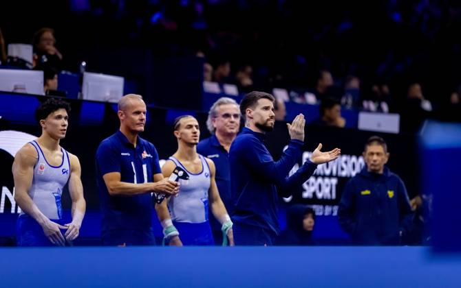 ROTTERDAM - The Dutch gymnasts during the men s team final at the World Gymnastics Championships in Rotterdam Ahoy. IRIS VAN DEN BROEK ANP xVIxANPxSportx xxANPxIVx 573089914 originalFilename: 573089914.jpg
