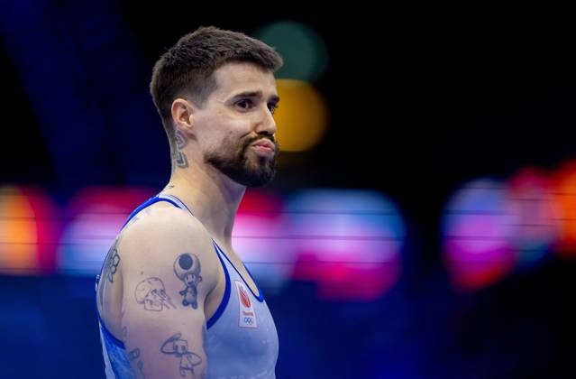ROTTERDAM - Casimir Schmidt in action during the men s team final at the World Gymnastics Championships in Rotterdam Ahoy. IRIS VAN DEN BROEK ANP xVIxANPxSportx xxANPxIVx 573090872 originalFilename: 573090872.jpg