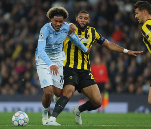 Manchester City v AEK Athens - UEFA Champions League 2026 27 League Phase MD3 Floyd Samba of Manchester City and Harold Moukoudi of AEK Athens challenge during the UEFA Champions League 2026 27 League Phase MD3 match between Manchester City and AEK Athens at City of Manchester Stadium on October 20, 2026 in Manchester, England. Manchester City of Manchester Stadium England United Kingdom Copyright: xAllstarxPicturexLibraryxLtdx