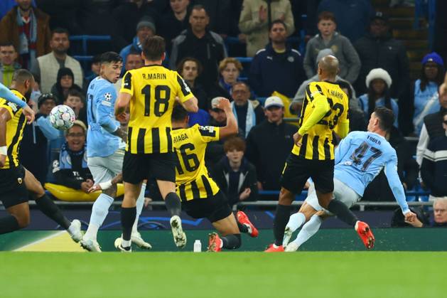 Phil Foden of Manchester City scores to make it 2-0 Manchester City v AEK Athens, UEFA Champions League, Football, Etihad Stadium, Manchester, UK - 20 Oct 2026Manchester Etihad Stadium United Kingdom  Copyright: xPaulxCurrie Shutterstockx 17226782aa