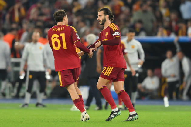 AS Roma v Slovan Bratislava - UEFA Champions League ROME, ITALY - October 20 : Mario Hermoso (R) of AS Roma celebrates with is team mates after scoring a goal during the Champions League match between AS Roma and Slovan Bratislava at Stadio Olimpico on October 20 ,2026 in Rome, Italy. Claudio Pasquazi Anadolu Rome Italy. Editorial use only. Please get in touch for any other usage.  Copyright: x2026xAnadoluxClaudioxPasquazix