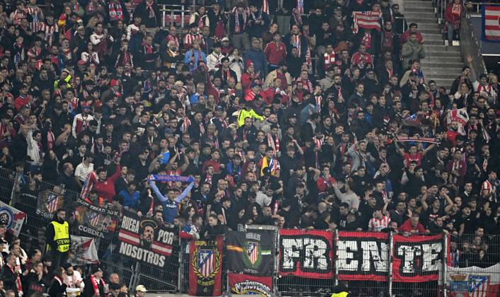20.10.2026, Fussball UEFA Champions-League League 2026 2027, 3.Spieltag, VfB Stuttgart - Atletico Madrid, in der MHP-Arena Stuttgart, Die Fans von Atletico Madrid