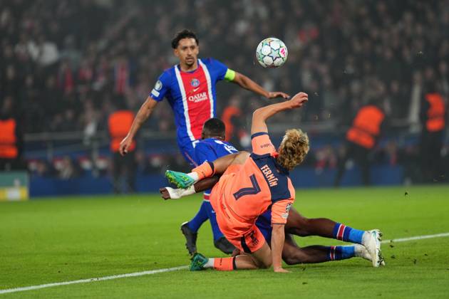 Fermin Lopez of Barcelona sees his goalbound effort blocked by Willian Pacho of PSG Paris Saint-Germain v Barcelona, UEFA Champions League, Football, Parc des Princes, Paris, France - 20 Oct 2026Paris Parc des Princes France  Copyright: xDavexWinter Shutterstockx 17226708bf