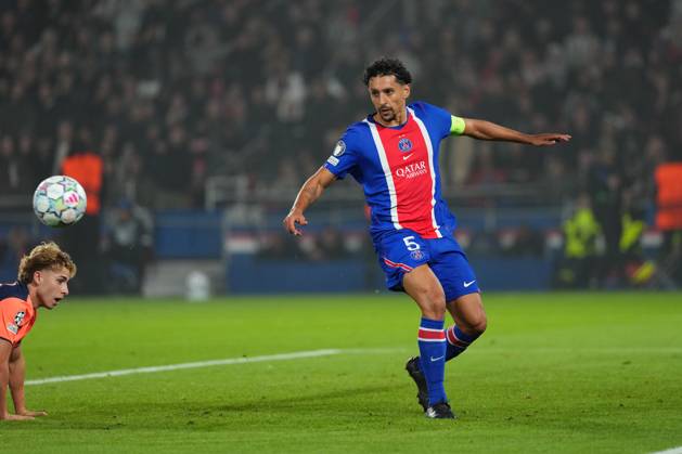 Marquinhos of PSG clears a goalbound effort from Fermin Lopez of Barcelona Paris Saint-Germain v Barcelona, UEFA Champions League, Football, Parc des Princes, Paris, France - 20 Oct 2026Paris Parc des Princes France  Copyright: xDavexWinter Shutterstockx 17226708bh