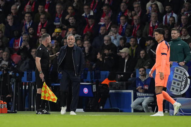 October 20, 2026, Paris, Paris, France: Luis Enrique Martinez, head coach of PSG, protests during the UEFA Champions League 2026 27 League Phase MD3 match between Paris Saint-Germain and FC Barcelona, Barca at Parc des Princes on Octuber 20, 2026, in Paris, France. Paris France - ZUMAa181 20261020_zaa_a181_088 Copyright: xDennisxAgyemanx