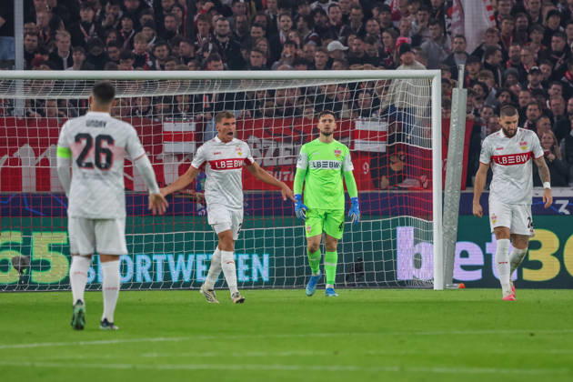 20.10.26 VfB Stuttgart - Atletico Madrid Deutschland, Stuttgart, 20.10.2026, Fussball, UEFA Champions League, Saison 2026 2027, VfB Stuttgart - Atletico Madrid: v.l. Grischa Prömel, Denis Seimen, Jeff Chabot (alle VfB Stuttgart); Enttäuschung.