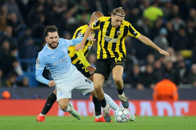 Manchester City v AEK Athens - UEFA Champions League 2026 27 League Phase MD3 Rayan Cherki of Manchester City and Lovro Majer of AEK Athens challenge during the UEFA Champions League 2026 27 League Phase MD3 match between Manchester City and AEK Athens at City of Manchester Stadium on October 20, 2026 in Manchester, England. Manchester City of Manchester Stadium England United Kingdom Copyright: xAllstarxPicturexLibraryxLtdx