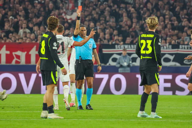 20.10.26 VfB Stuttgart - Atletico Madrid Deutschland, Stuttgart, 20.10.2026, Fussball, UEFA Champions League, Saison 2026 2027, VfB Stuttgart - Atletico Madrid: Morten Hjulmand (Atletico Madrid); rote Karte.