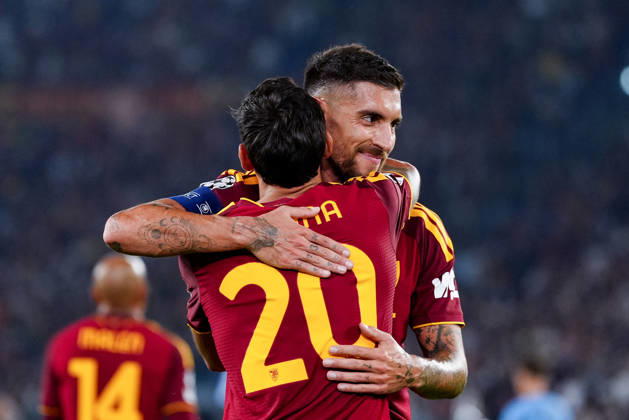 AS Roma v SK Slovan Bratislava - UEFA Champions League 2026 27 League Phase MD3 Nahuel Molina of AS Roma celebrates with Lorenzo Pellegrini after scoring second goal during the AS Roma v SK Slovan Bratislava. - UEFA Champions League 2026 27 League Phase MD3 at Stadio Olimpico on October 20, 2026 in Rome, Italy Rome Stadio Olimpico Lazio Italy Copyright: xGiuseppexMaffiax 261020_UCL_Roma-SlovanBratislava_GM_01221