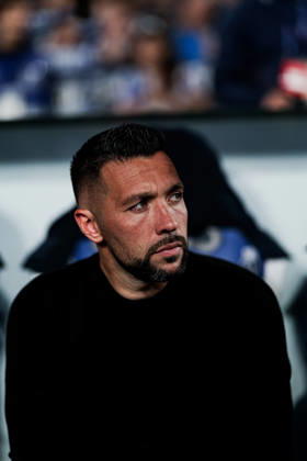 FC Porto v PSV Eindhoven - UEFA Champions League 2026 27 League Phase MD3 Francesco Farioli, head coach of FC Porto, is pictured during the UEFA Champions League 2026 27 League Phase matchday 3 match between FC Porto and PSV at Estadio do Dragao in Porto, Portugal, on October 20, 2026. porto Porto Portugal Copyright: xLuisxEirasx originalFilename:eiras-uefacham261020_np2o6