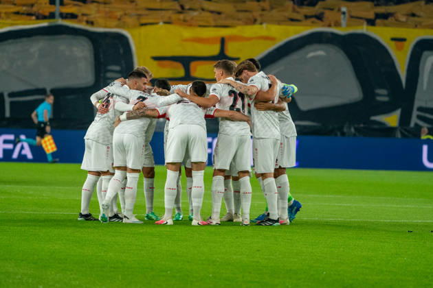 Stuttgart team seen during UEFA Champions League 2026 2027 league phase game between teams of VfB Stuttgart and Atletico Madrid (Pia Schindler Ball Raw Images) Stuttgart MHP Arena Germany Copyright: xPiaxSchindlerx piaschindler_vfbstuttgart_atletico_2627_00005