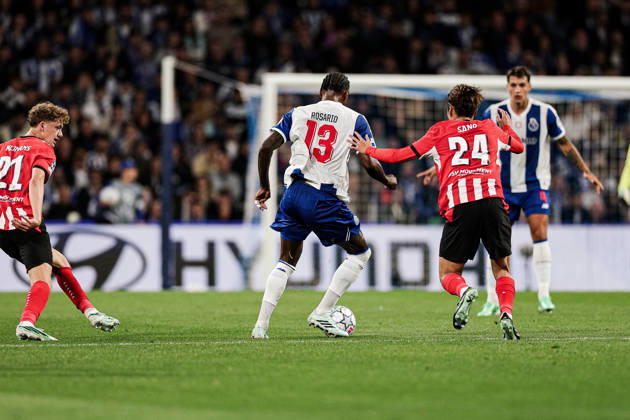 FC Porto v PSV Eindhoven - UEFA Champions League 2026 27 League Phase MD3 Pablo Rosario of FC Porto vies for the ball during the UEFA Champions League 2026 27 League Phase MD3 match between FC Porto and PSV at Estadio do Dragao in Porto, Portugal, on October 20, 2026. porto Porto Portugal Copyright: xLuisxEirasx originalFilename:eiras-uefacham261020_npzMs