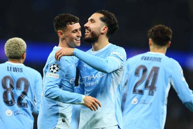 Rayan Cherki of Manchester City celebrates scoring to make it 3-1 with Phil Foden Manchester City v AEK Athens, UEFA Champions League, Football, Etihad Stadium, Manchester, UK - 20 Oct 2026Manchester Etihad Stadium United Kingdom  Copyright: xPaulxCurrie Shutterstockx 17226782ak